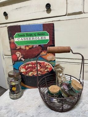 Stage it! Vintage Cozy Kitchen Bundle 🌿 Cookbook + Mini Button Basket